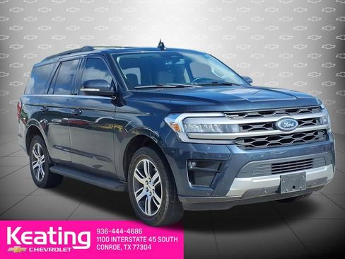 Used 2024 Ford Expedition XLT RWD image 3