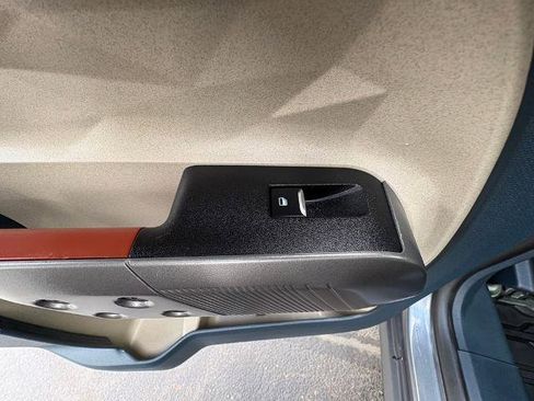 Certified 2025 Ford Maverick Lariat w/ 4K Tow Package image 26