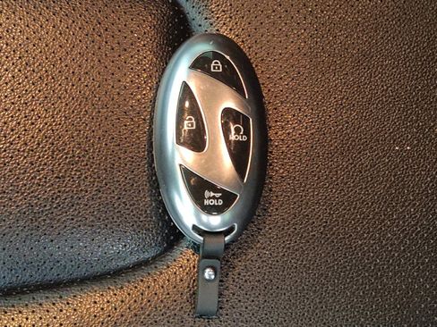 Used 2024 Hyundai Elantra Limited FWD image 32