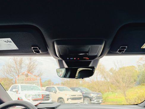 New 2026 Chevrolet Equinox EV LT image 18