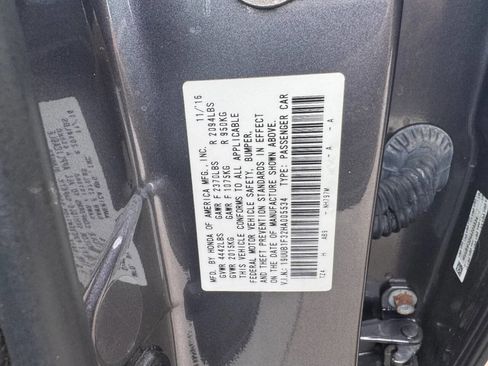 Used 2017 Acura TLX image 30