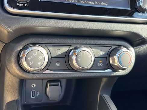 Certified 2025 Nissan Versa S image 28