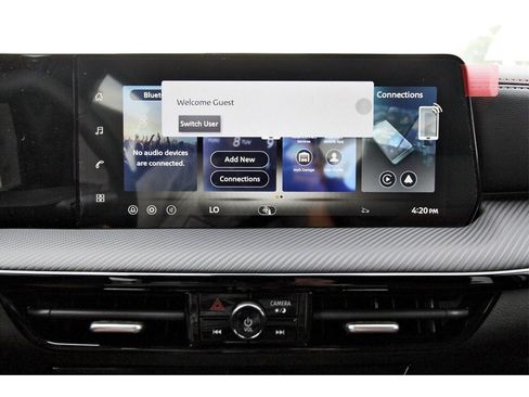 New 2026 Nissan Kicks SR image 17