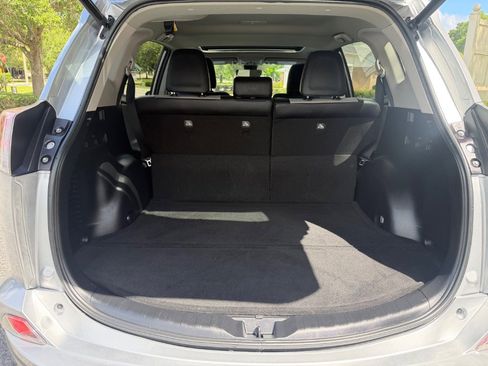 Used 2017 Toyota RAV4 Limited image 18