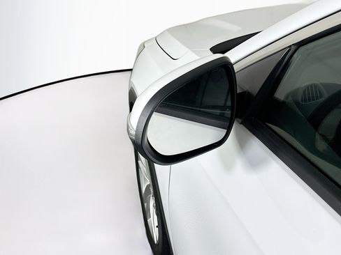 Used 2025 Buick Envista Preferred image 16