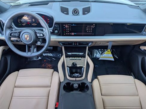Certified 2026 Porsche Cayenne Coupe AWD/4WD image 21