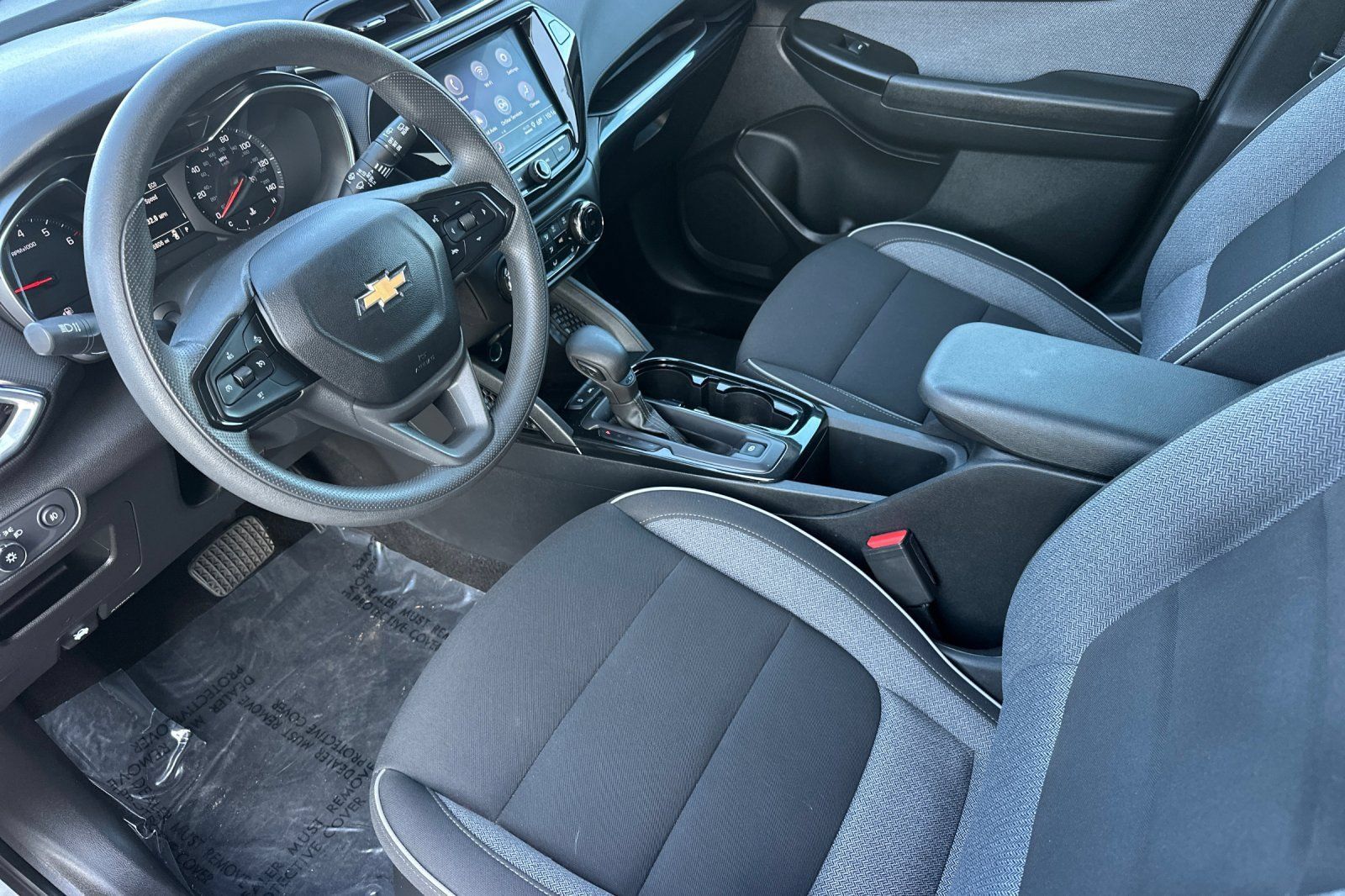 Used 2023 Chevrolet TrailBlazer LT w/ Convenience Package FWD image 10