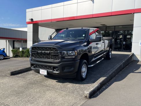 Used 2024 RAM 2500 Tradesman AWD/4WD image 3
