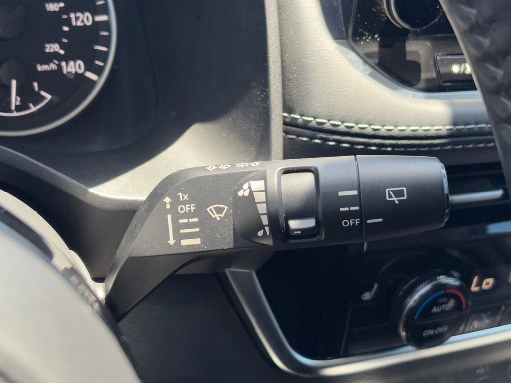 Certified 2023 Nissan Rogue SL w/ SL Premium Package FWD image 16