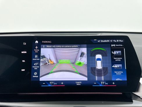 Used 2023 BMW X1 xDrive28i w/ M Sport Package image 12