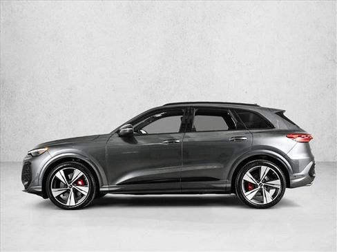 New 2025 Audi SQ5 Premium Plus image 9