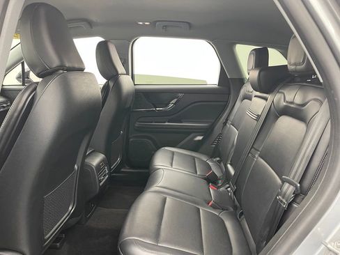 Used 2022 Lincoln Corsair AWD w/ Equipment Group 101A image 38