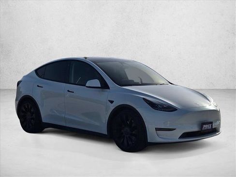 Used 2022 Tesla Model Y Performance AWD/4WD image 3