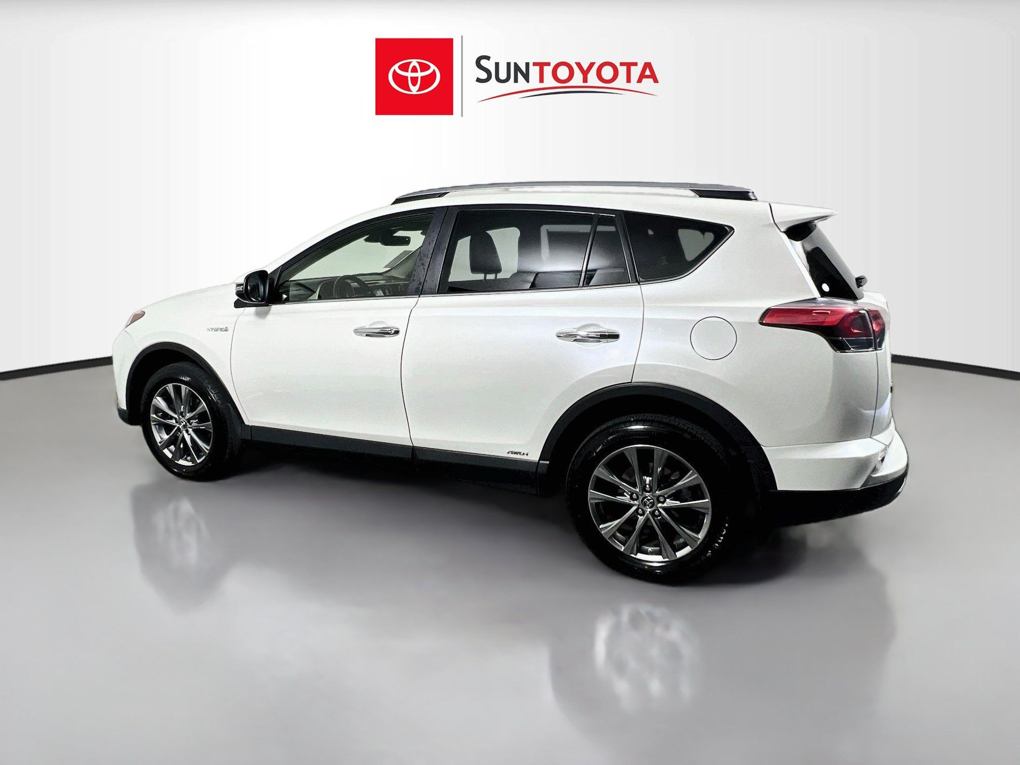 Used 2017 Toyota RAV4 Limited w/ All Weather Liner Package AWD/4WD image 6