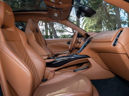 Used 2023 Aston Martin DBX 707 image 15