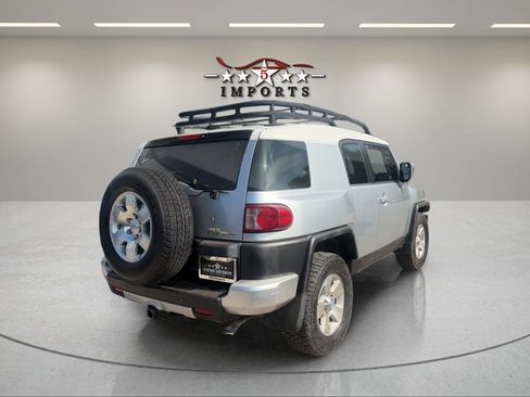 Used 2007 Toyota FJ Cruiser 4WD image 5