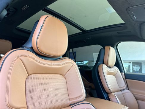 New 2026 Lincoln Aviator Black Label w/ Black Label Special Edition AWD/4WD image 17