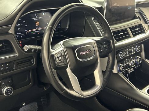 Used 2023 GMC Yukon XL SLT image 14