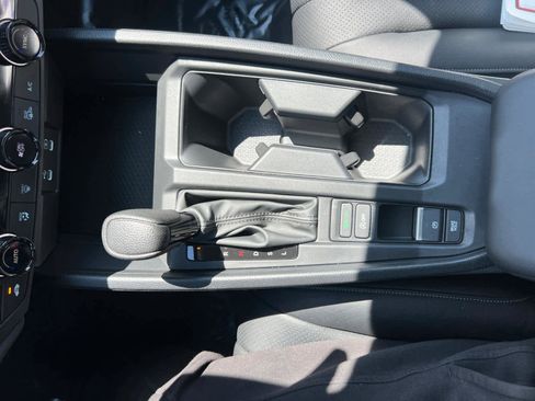 Used 2024 Honda Accord EX image 24