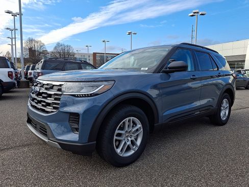 New 2026 Ford Explorer Active AWD/4WD image 10
