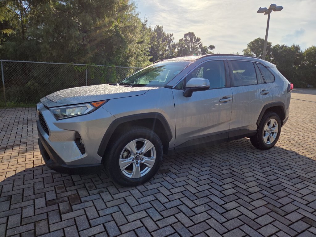 Certified 2021 Toyota RAV4 XLE FWD image 3