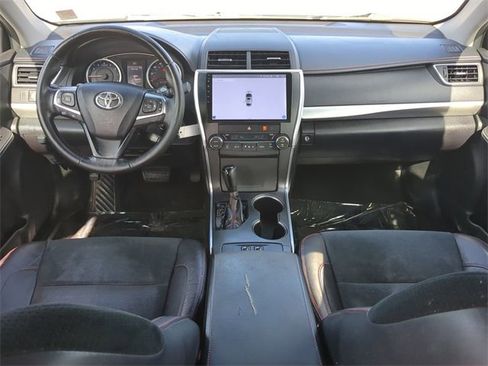 Used 2016 Toyota Camry XSE image 14