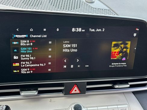 Used 2025 Hyundai Elantra Limited FWD image 25