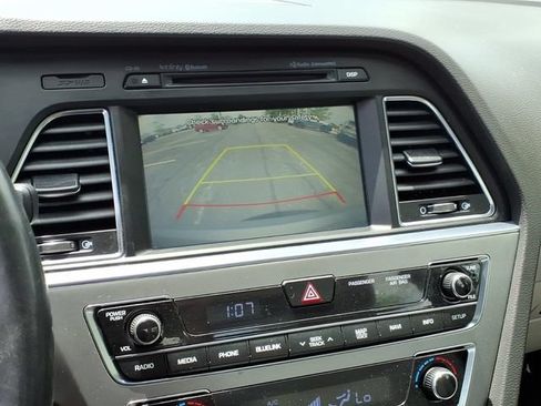 Used 2016 Hyundai Sonata Limited w/ Option Group 05 FWD image 16