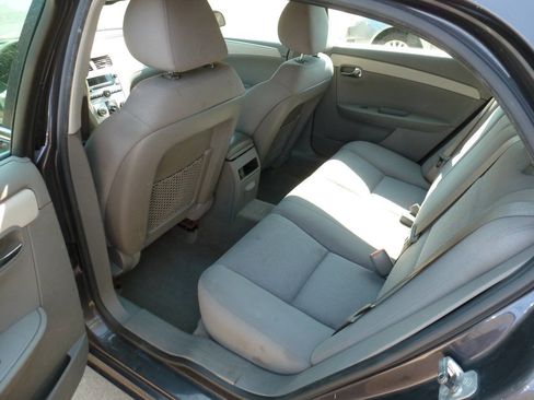 Used 2010 Chevrolet Malibu LS image 10