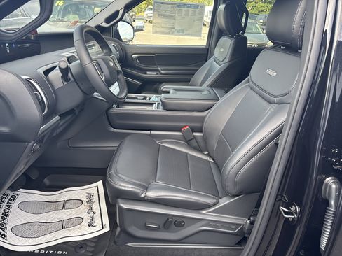 New 2025 Ford Expedition Max Platinum w/ Stealth Performance Package image 12