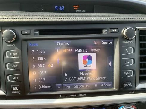 Used 2016 Toyota Highlander Limited image 24