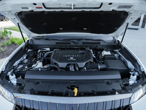 New 2026 INFINITI QX80 4WD w/ Sport Exterior Package image 36