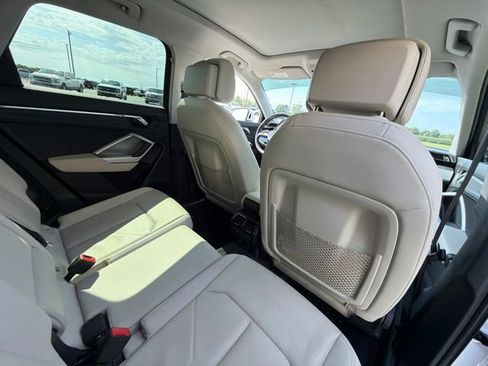 Used 2020 Audi Q3 2.0T Premium w/ Convenience Package AWD/4WD image 20