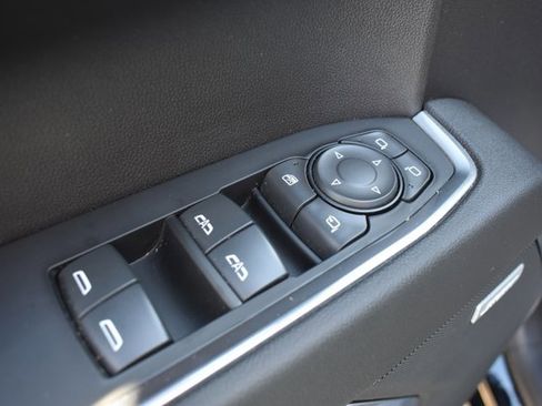 Used 2023 GMC Sierra 1500 SLT w/ SLT Convenience Package image 15