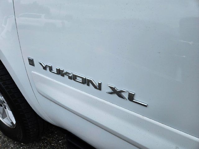 Used 2007 GMC Yukon XL SLT w/ SLT Preferred Equipment Group AWD/4WD image 11