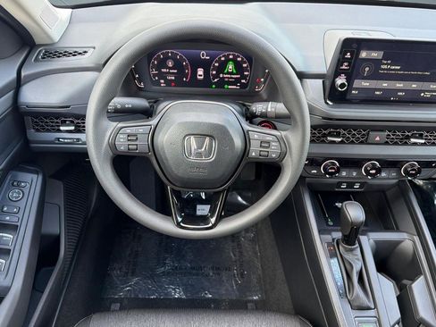 Used 2026 Honda Accord SE image 41