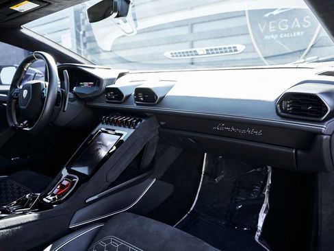 Used 2023 Lamborghini Huracan Tecnica RWD image 44