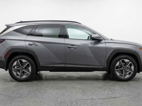 Used 2025 Hyundai Tucson SEL AWD/4WD image 11