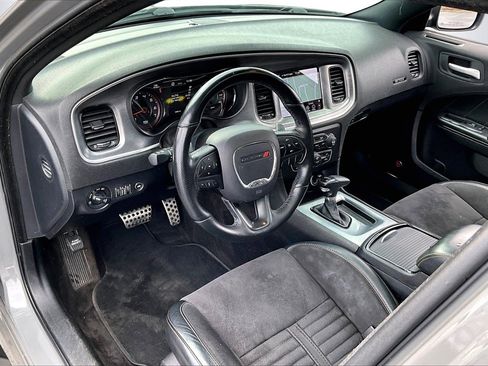 Used 2017 Dodge Charger R/T image 21