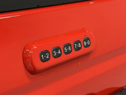 Used 2023 Ford Bronco Big Bend w/ Sasquatch Package image 10