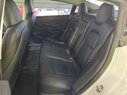 Used 2021 Tesla Model 3 Standard Range Plus RWD image 18