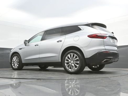 Used 2019 Buick Enclave Essence FWD image 39
