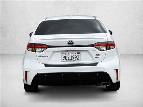 Used 2025 Toyota Corolla SE FWD image 6