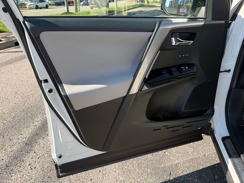 Used 2017 Toyota RAV4 Limited w/ Protection Package image 17