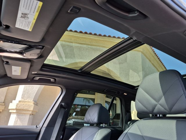 Used 2024 BMW X5 xDrive40i w/ Executive Package AWD/4WD image 16