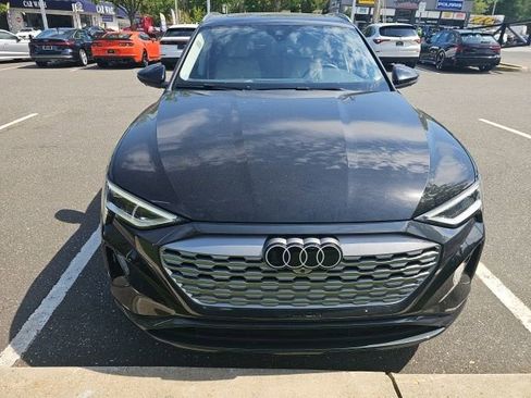 Used 2024 Audi Q8 e-tron Premium Plus w/ Premium Plus Package AWD/4WD image 3