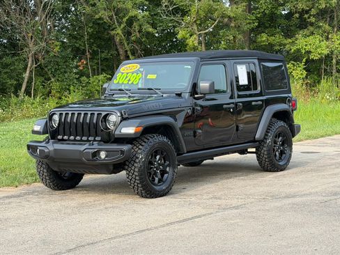 Used 2023 Jeep Wrangler Unlimited Sport AWD/4WD image 3