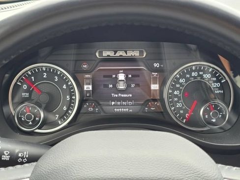 Used 2023 RAM 1500 Laramie AWD/4WD image 46