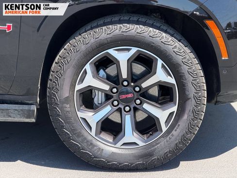 Used 2025 GMC Yukon AT4 Ultimate w/ LPO, Floor Liner Package AWD/4WD image 12