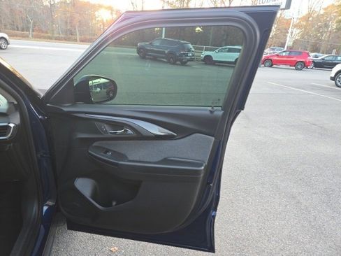 Used 2023 Chevrolet TrailBlazer LT w/ Convenience Package image 31